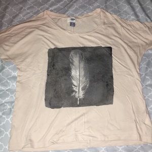 Old Navy T shirt